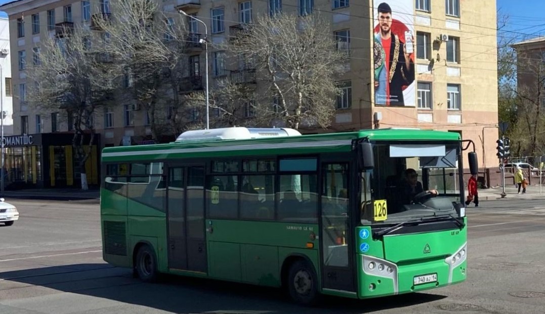 Автобус-линии-126-в-Павлодаре-отправился-по-прежнему-маршруту