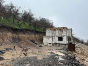 Факты незаконной срезки горных массивов участились в Казахстане — Базарбек