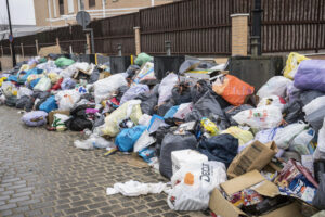 В Казахстане обнаружили почти пять тысяч несанкционированных свалок