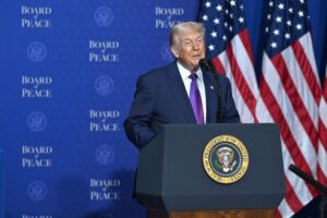 Трамп заявил о прекращении войны с Ираном