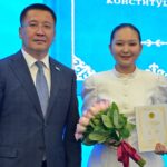 Церемония вручения специальных изданий новой Конституции прошла в Павлодаре