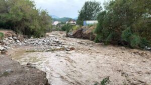 Оползни угрожают инфраструктуре Алматы и других городов Центральной Азии